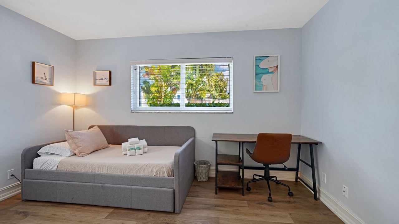 Photo of Bedroom in Coral Ridge Isles
