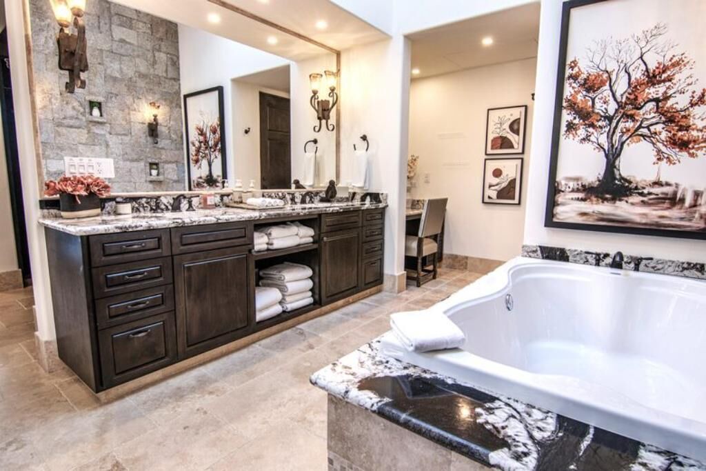 Photo of Bathroom in Huffman