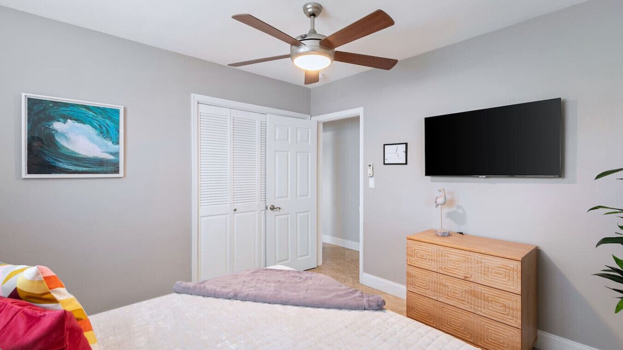 Photo of Bedroom in Coral Ridge Isles
