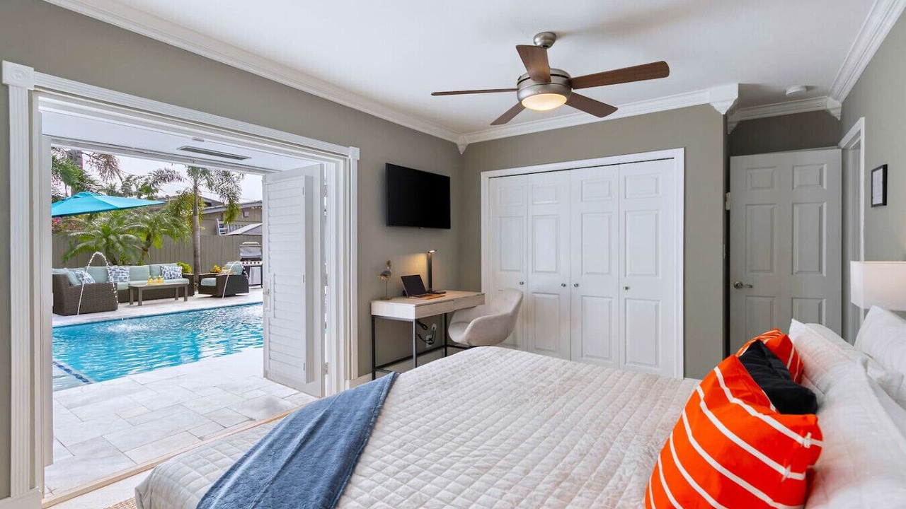Photo of Bedroom in Coral Ridge Isles