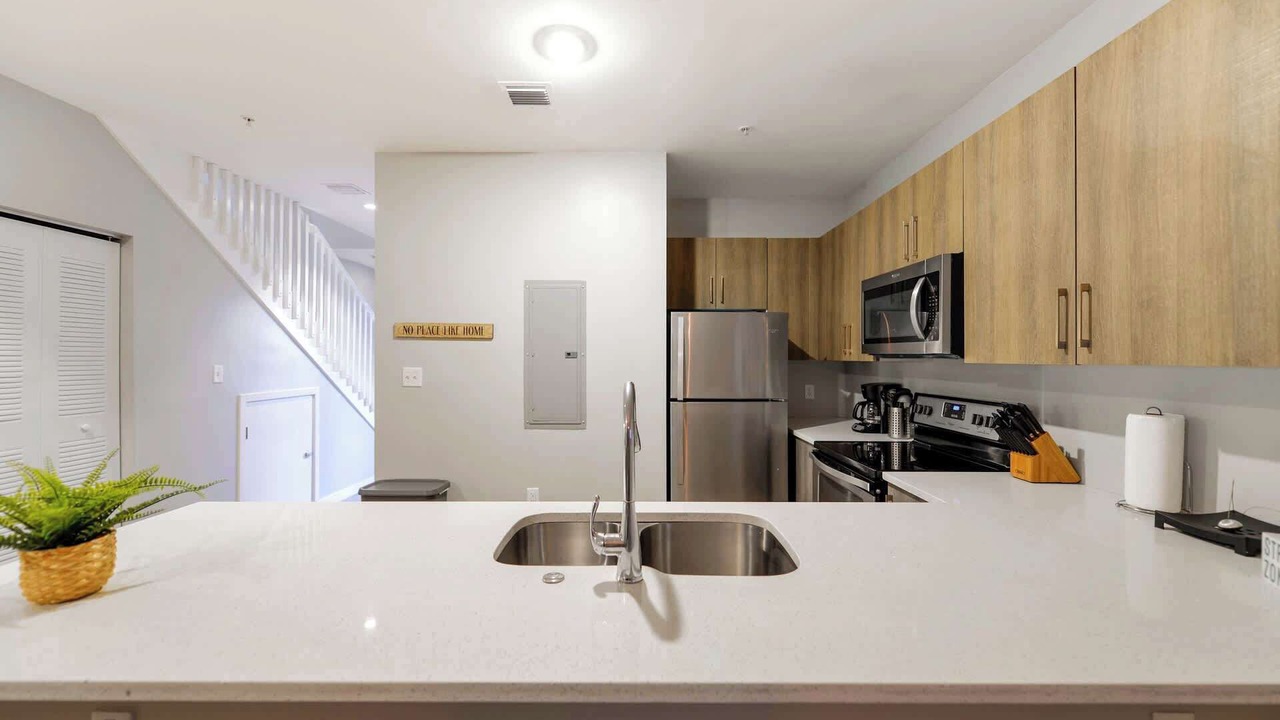 Photo of Kitchen in Golden Glades