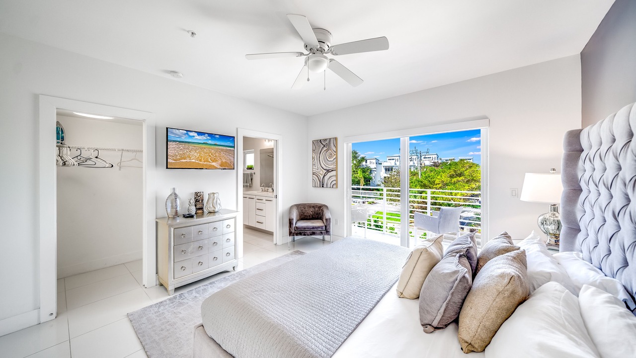 Photo of Bedroom in Pompano Beach