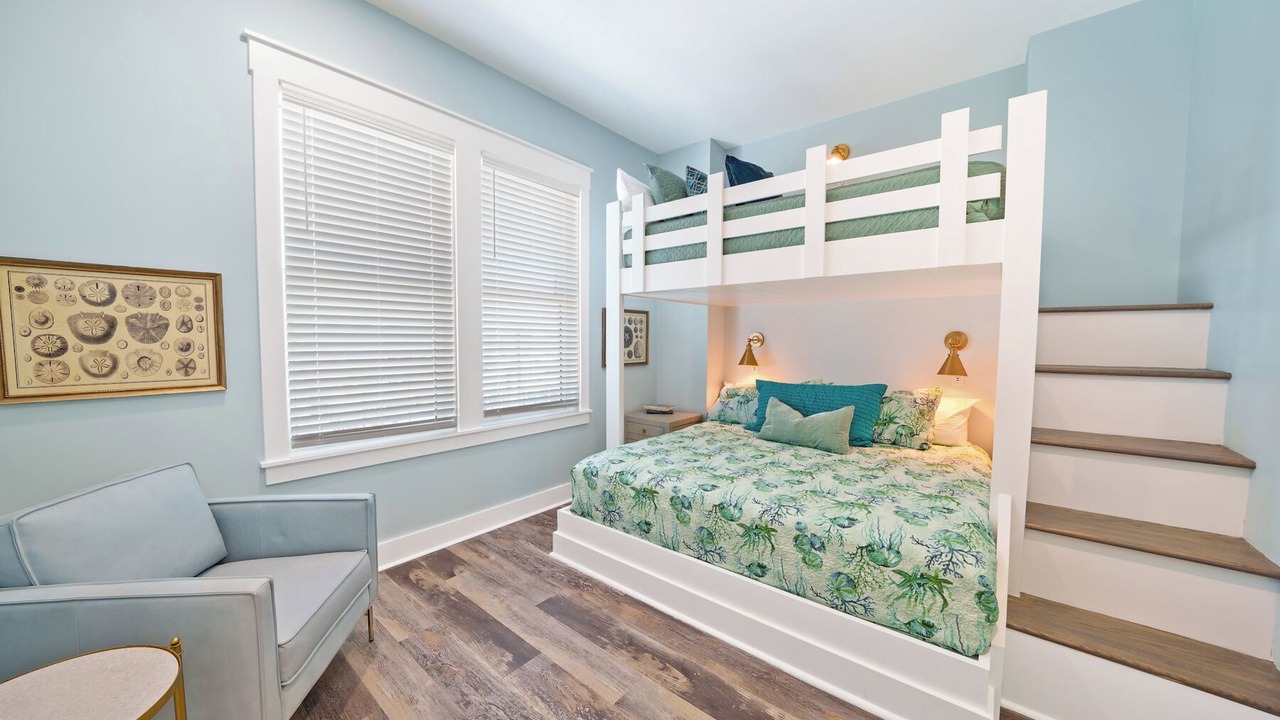 Photo of Bedroom in Lower Grand Lagoon