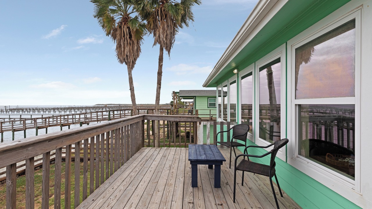 Photo of Patio Balcony in Port Mansfield
