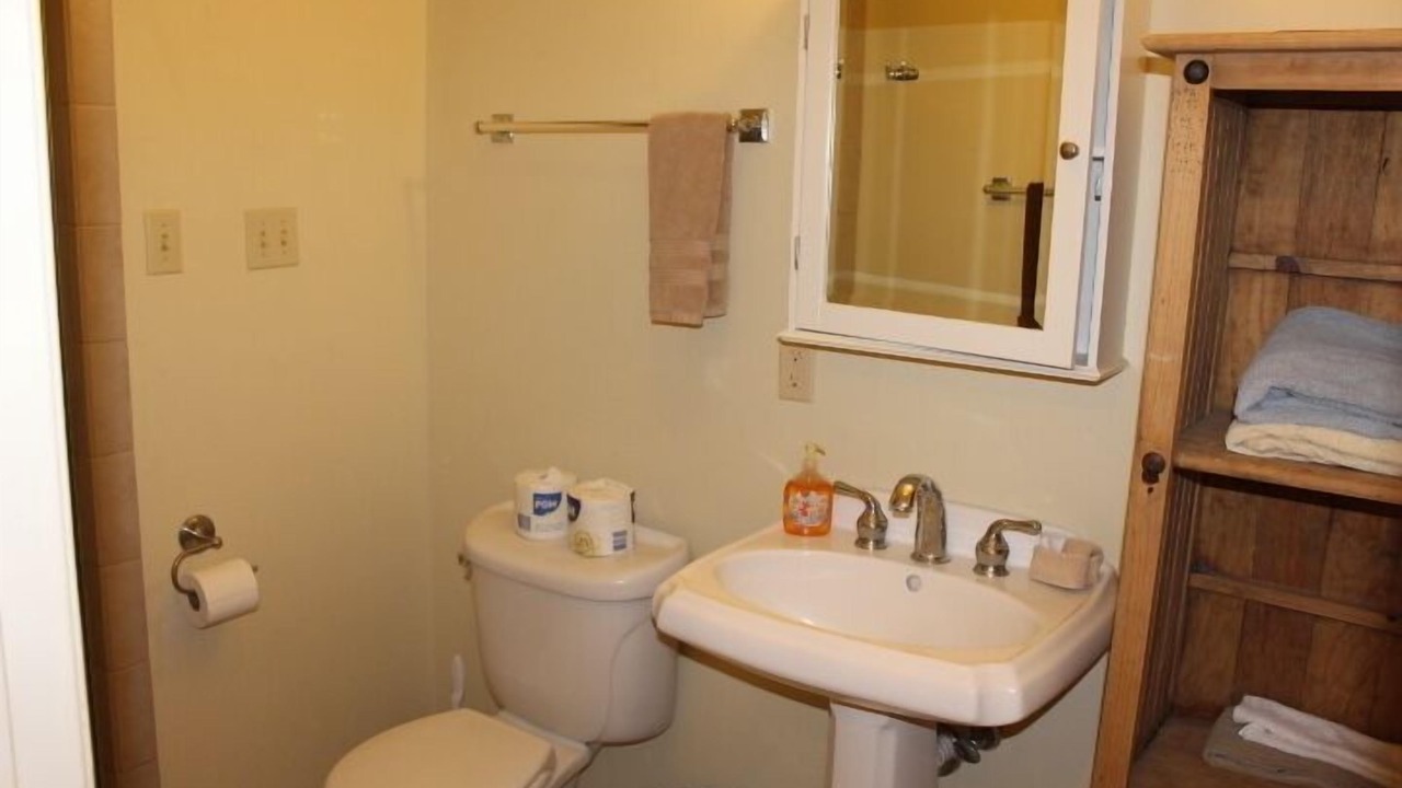 Photo of Bathroom in Port Mansfield