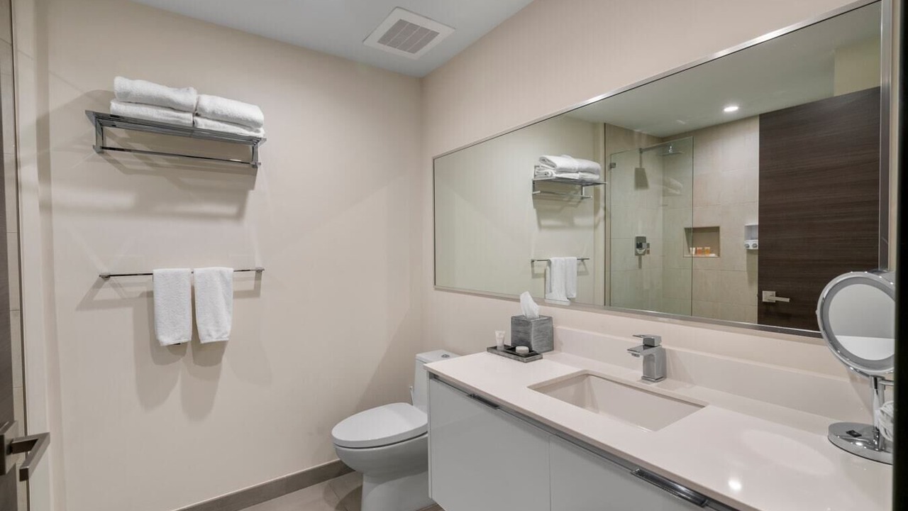 Photo of Bathroom in Hollywood