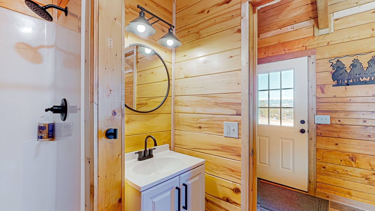 Photo of Bathroom in Park County