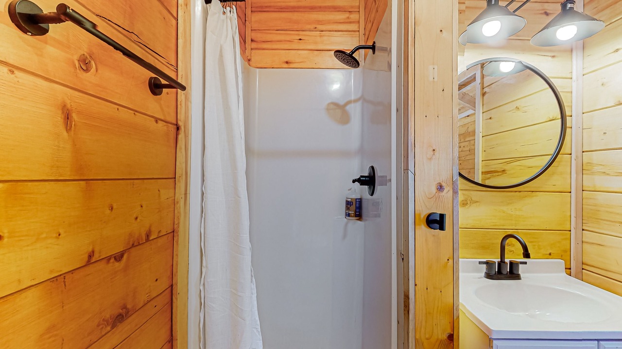 Photo of Bathroom in Park County