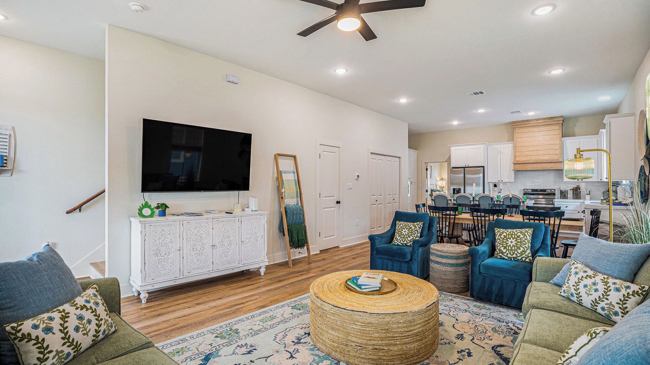 Photo of Livingroom in Crash Boat Basin