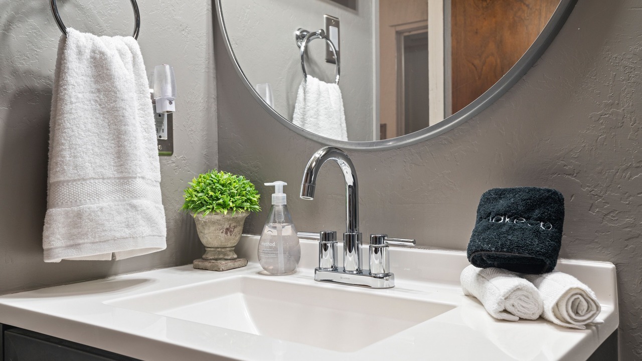 Photo of Bathroom in Pottsboro