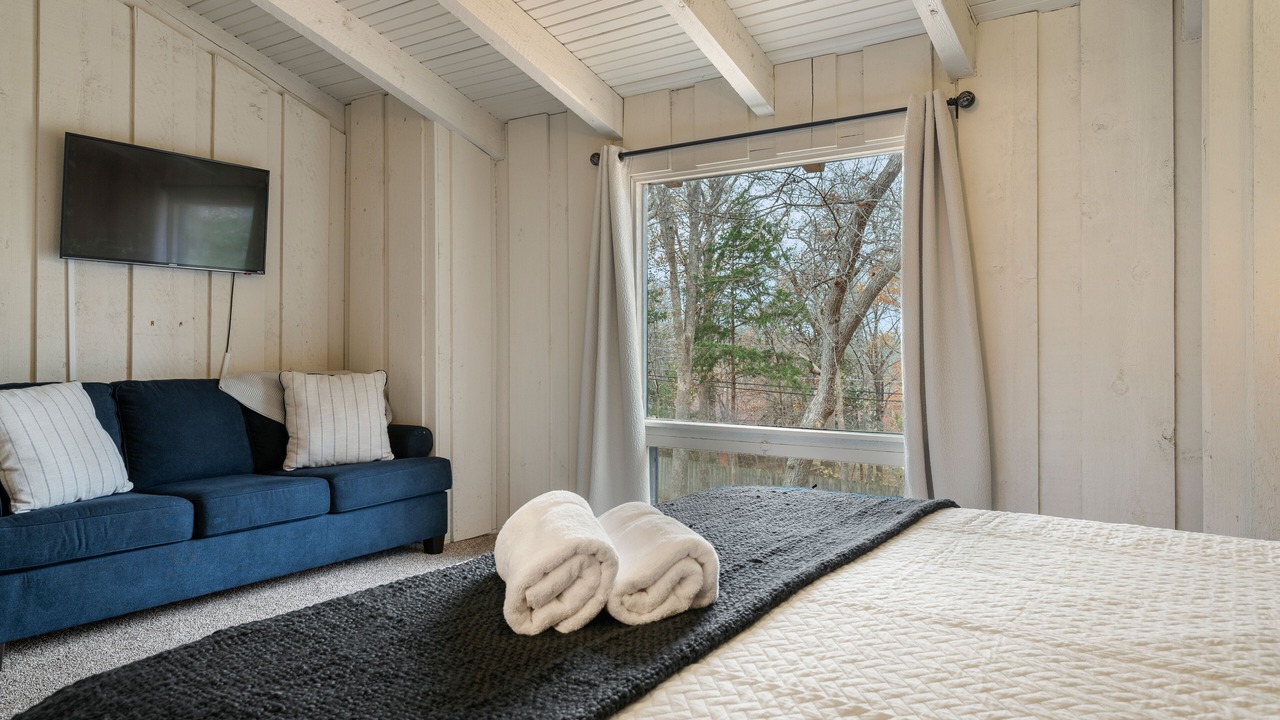 Photo of Bedroom in Pottsboro
