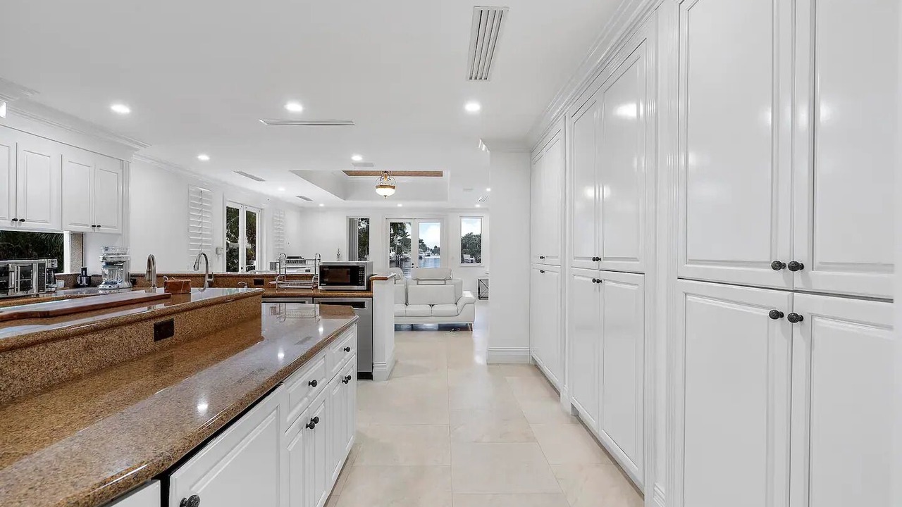 Photo of Kitchen in Riviera Isles
