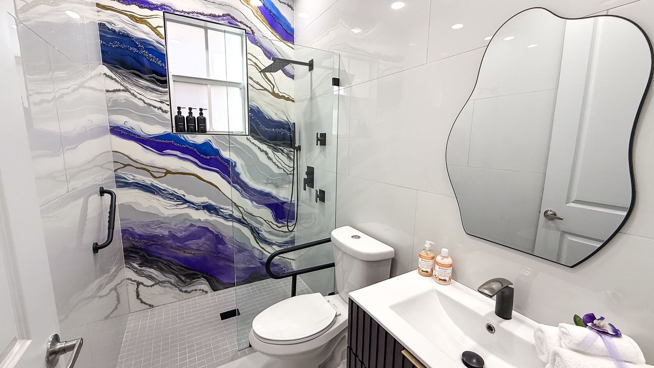 Photo of Bathroom in Croissant Park