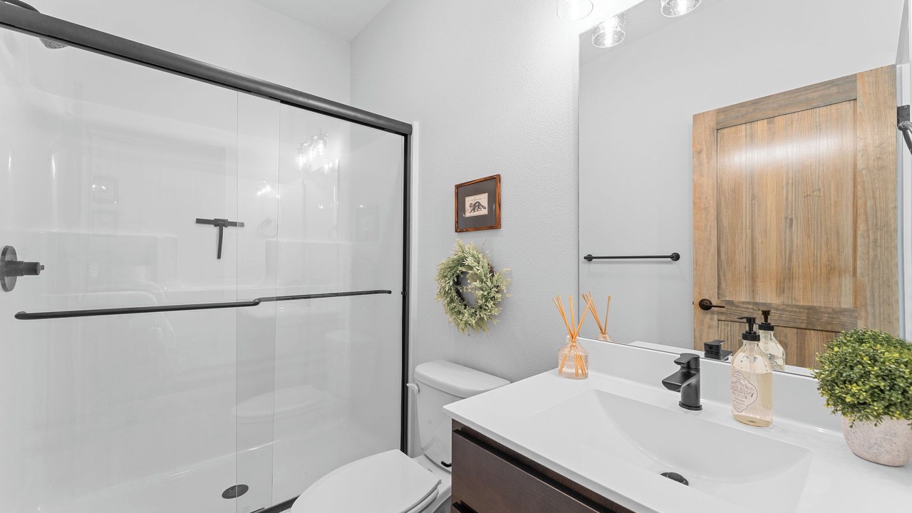Photo of Bathroom in Hollister