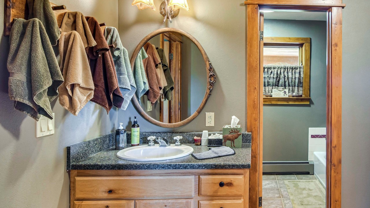 Photo of Bathroom in Indian Mountain