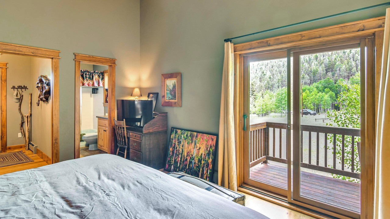 Photo of Bedroom in Indian Mountain