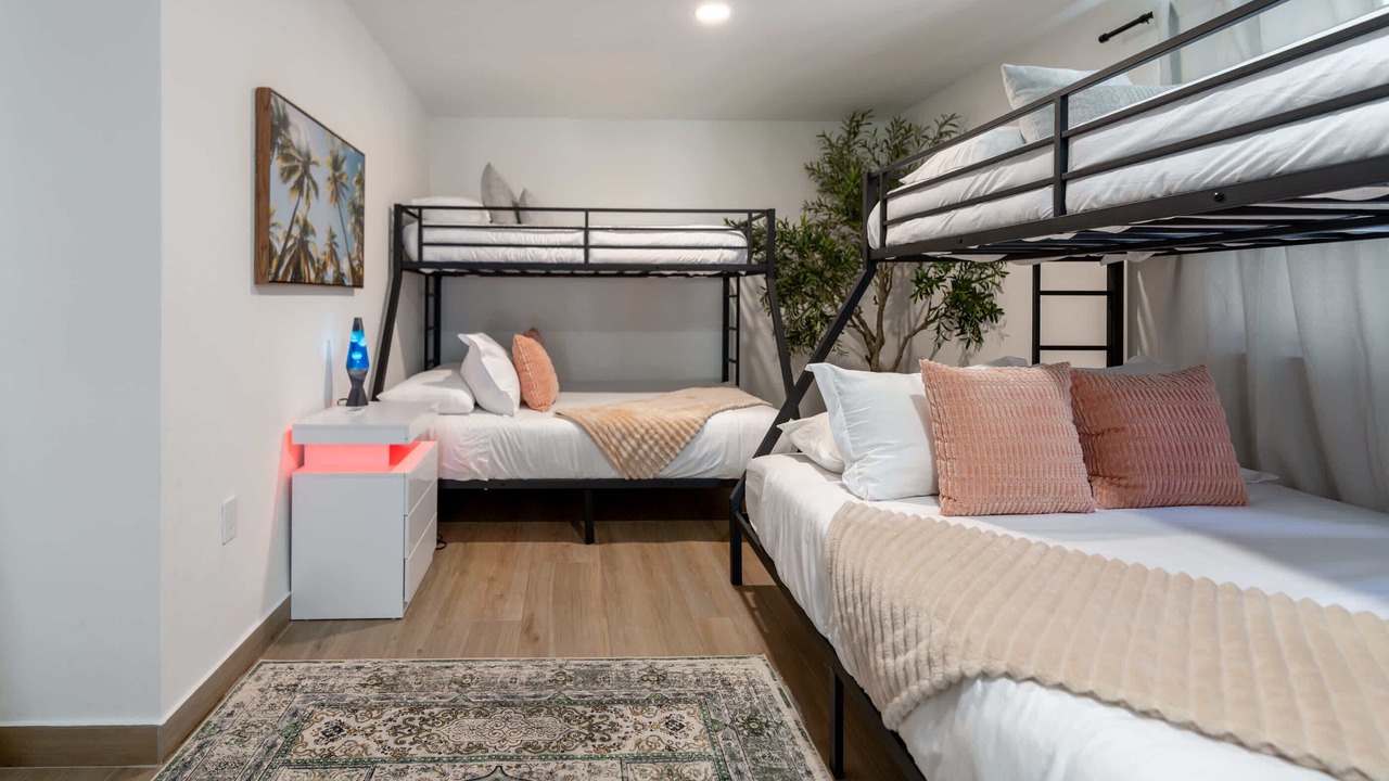 Photo of Bedroom in Imperial Point