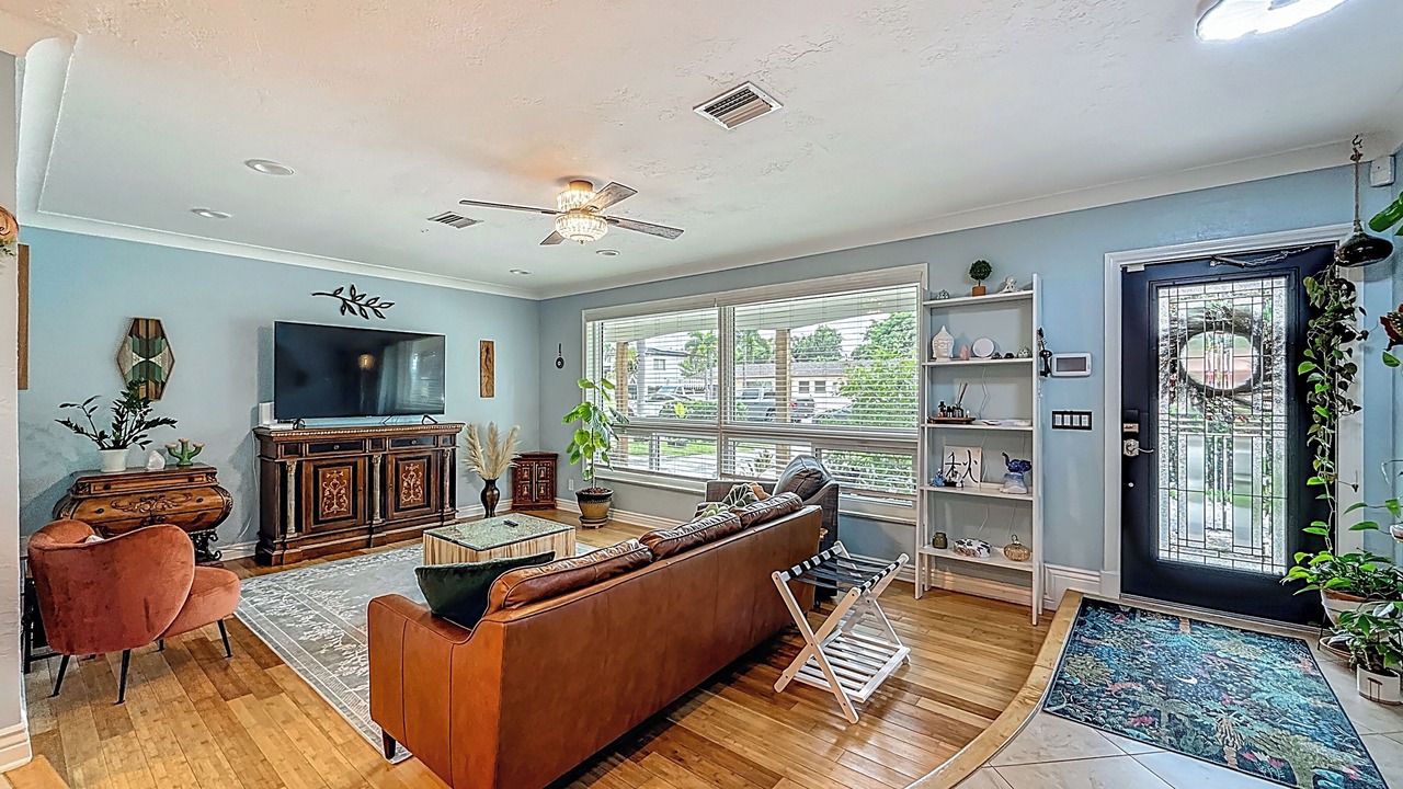 Photo of Livingroom in Riverland Village