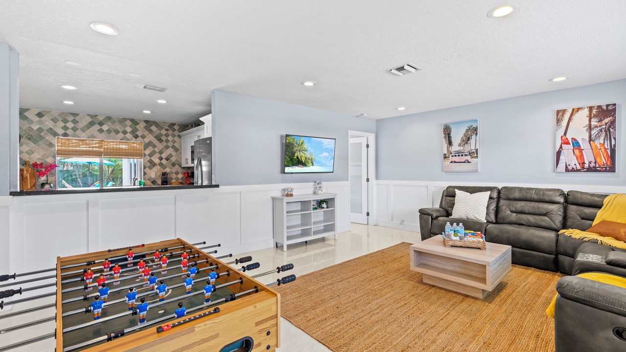 Photo of Bedroom in Hollywood Lakes