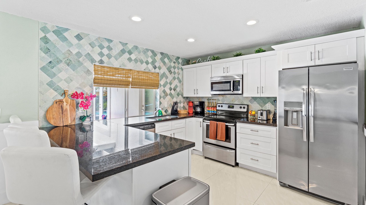 Photo of Kitchen in Hollywood Lakes