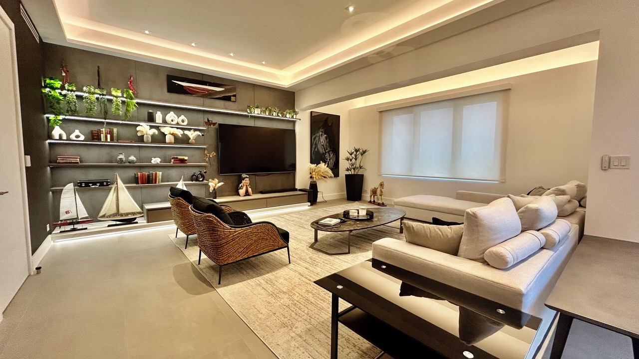 Photo of Livingroom in Hollywood South Central Beach