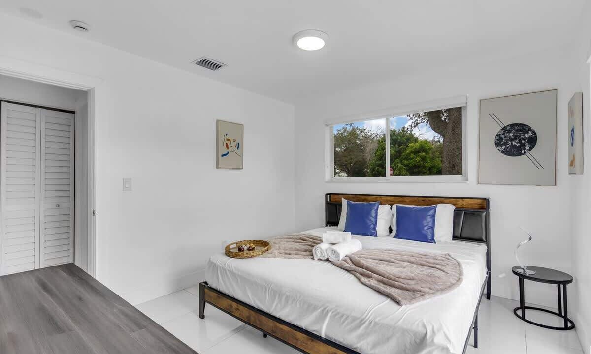 Photo of Bedroom in Driftwood