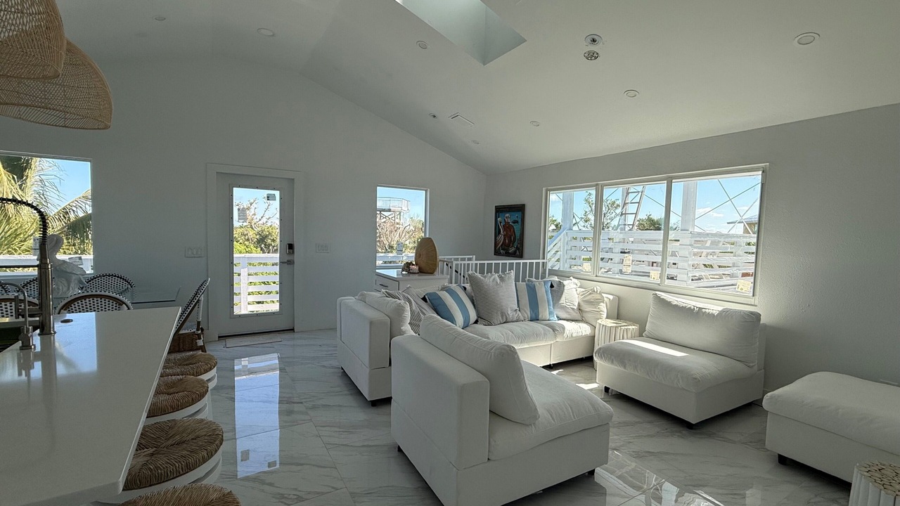 Photo of Livingroom in Jose's Hideaway