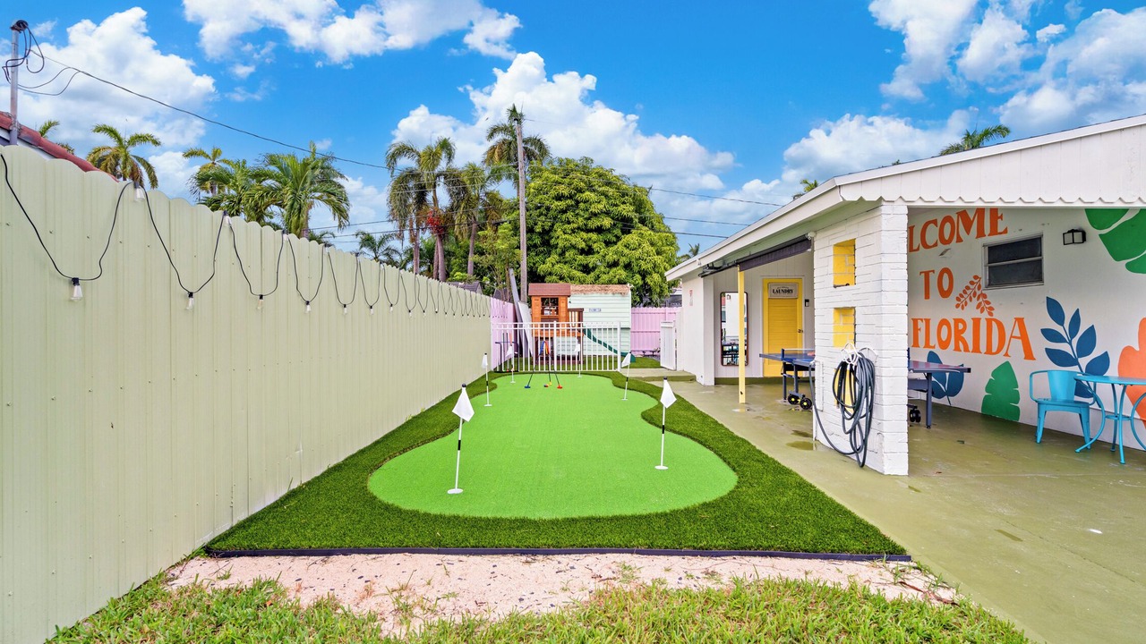 Photo of Outdoor in Hallandale Beach