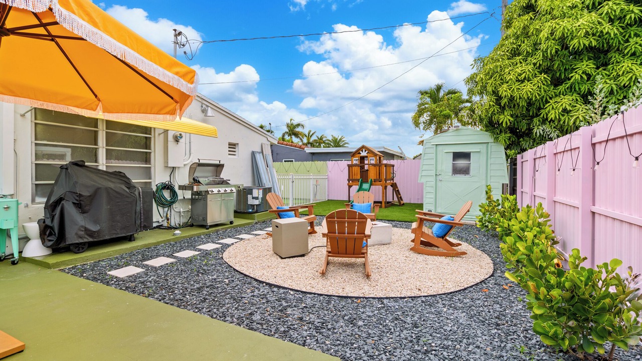 Photo of Outdoor in Hallandale Beach