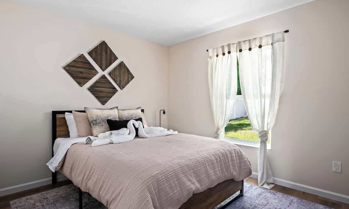 Photo of Bedroom in Fellowship