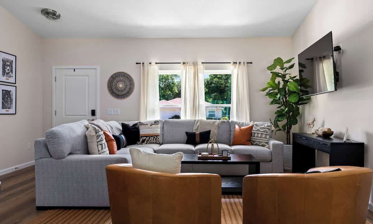 Photo of Livingroom in Fellowship