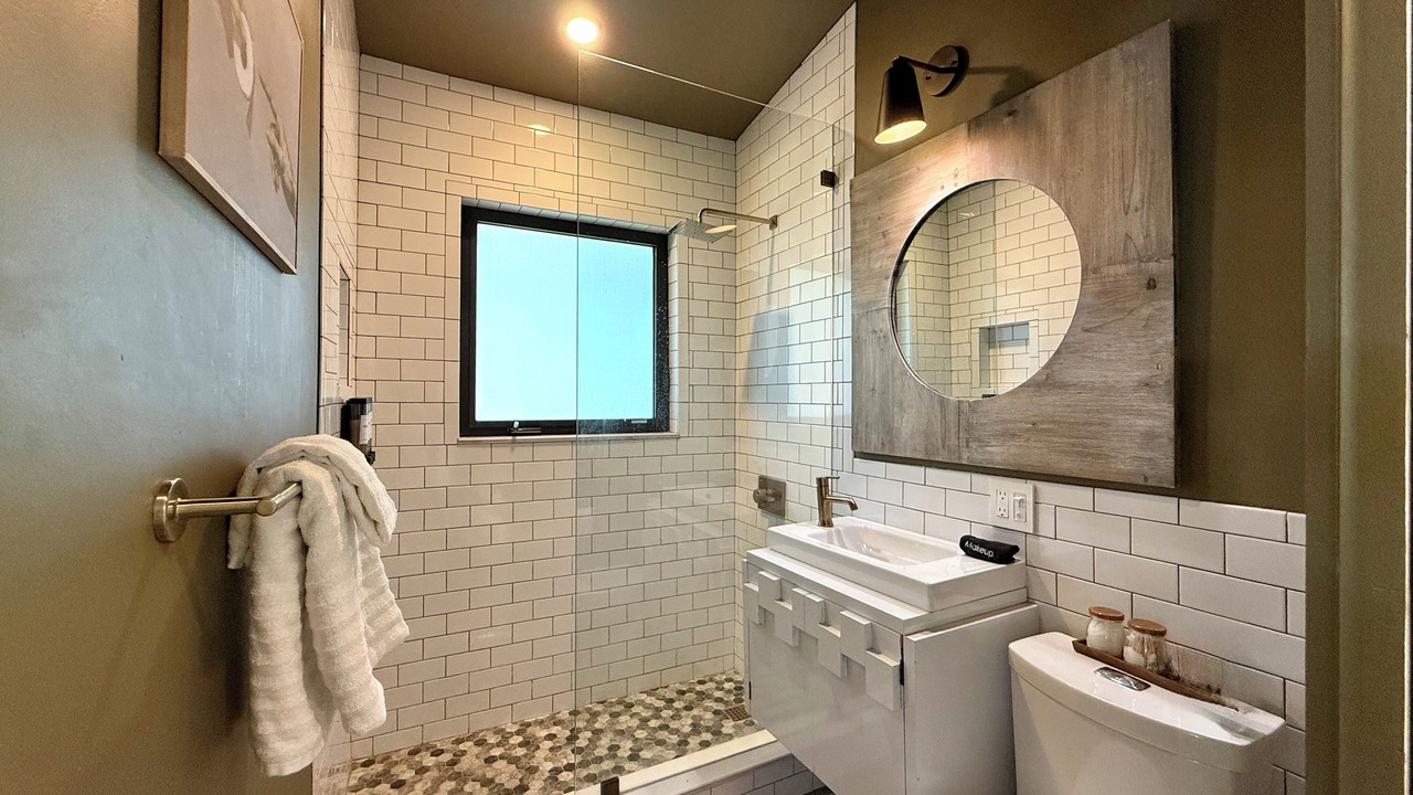Photo of Bathroom in South Middle River