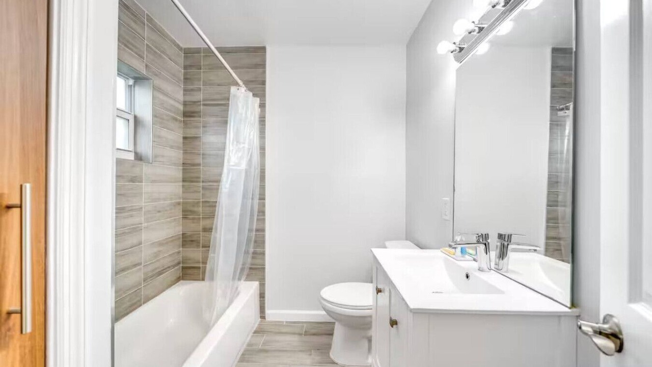 Photo of Bathroom in Coral Ridge