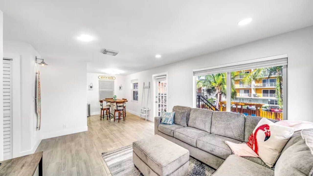 Photo of Livingroom in Coral Ridge