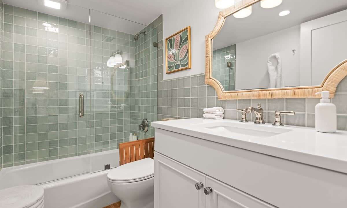 Photo of Bathroom in Belleair Beach