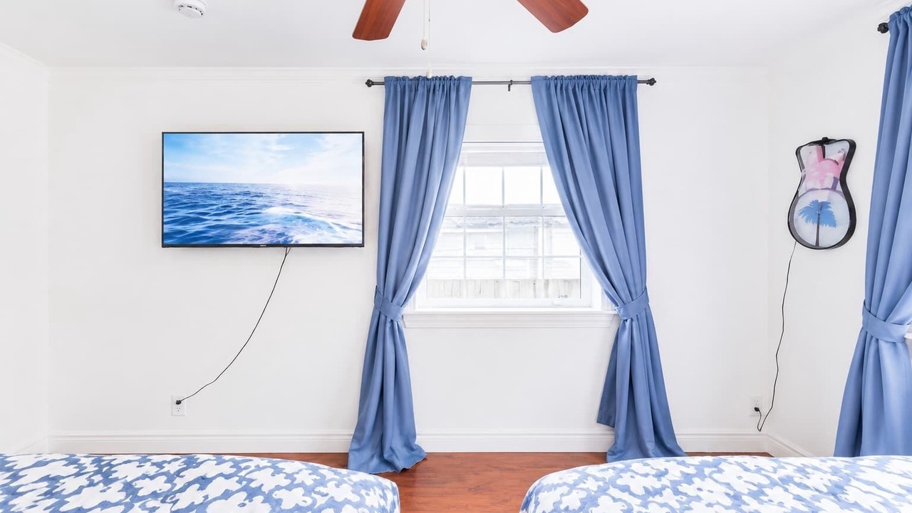 Photo of Bedroom in Hallandale Beach