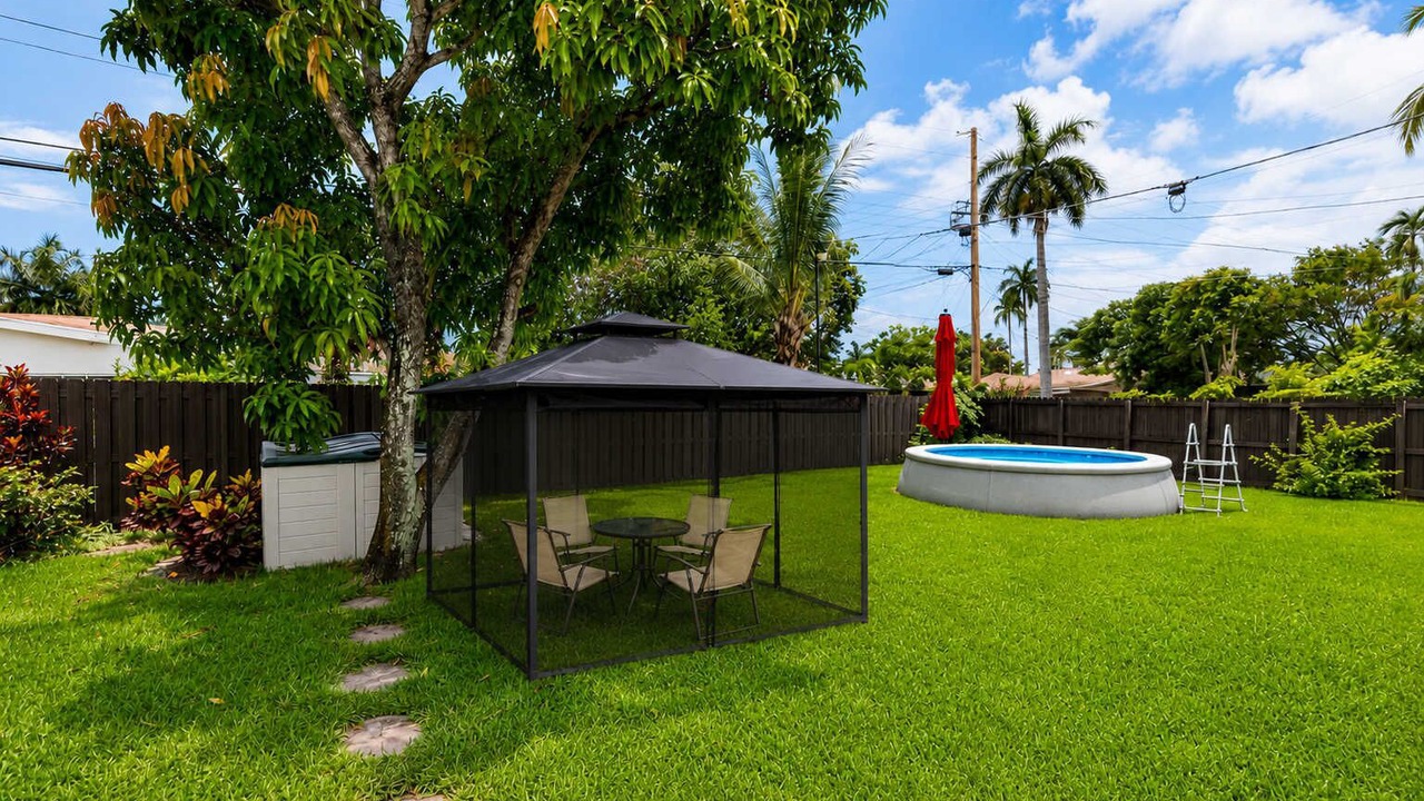 Photo of Outdoor in Hallandale Beach