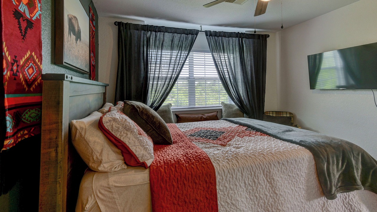 Photo of Bedroom in Branson