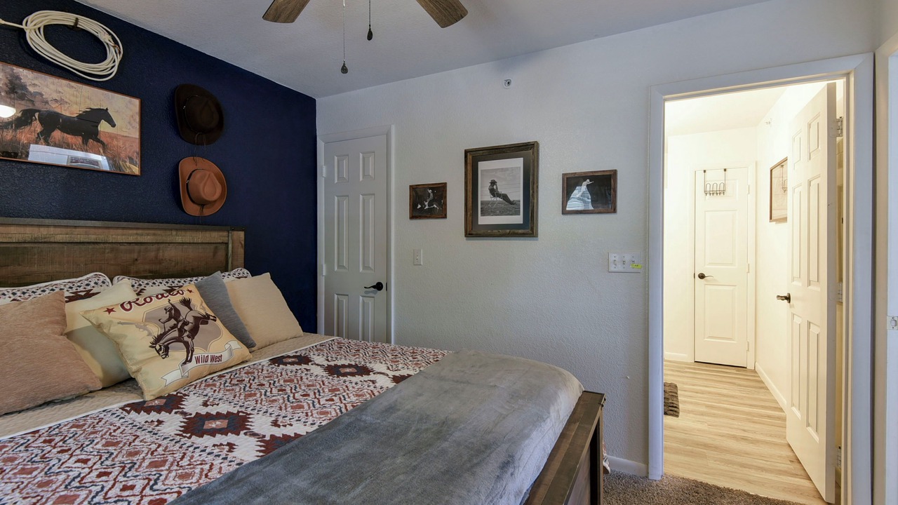 Photo of Bedroom in Branson