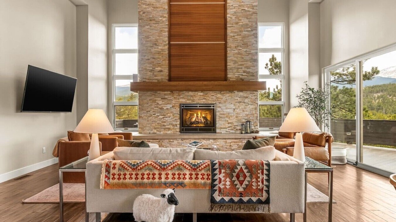 Photo of Livingroom in Bailey