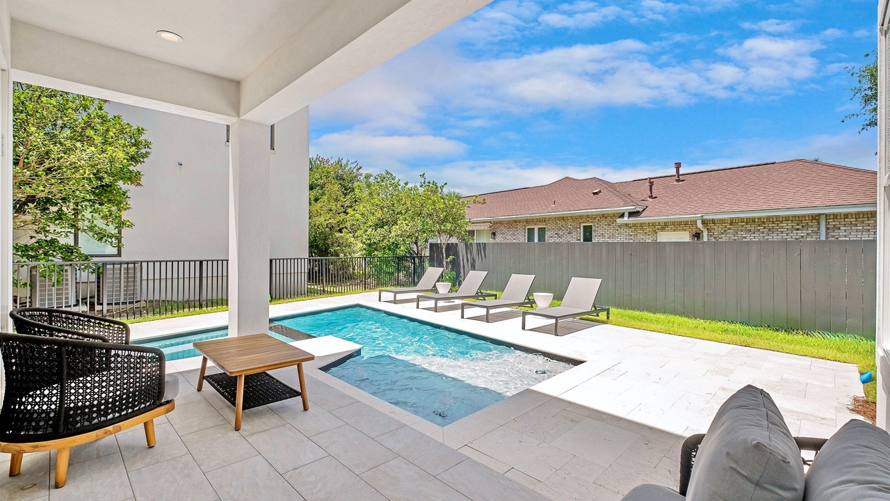Photo of Outdoor in Avalon Beach Estates
