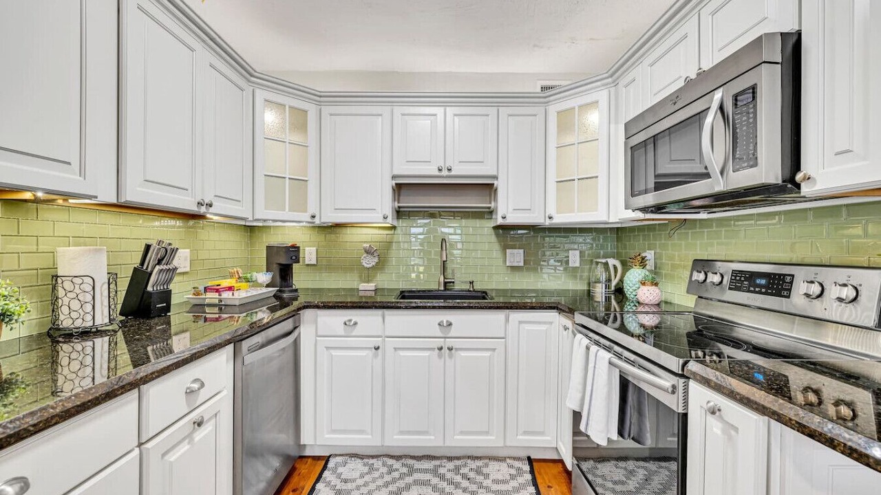 Photo of Kitchen in Lauderdale-by-the-Sea