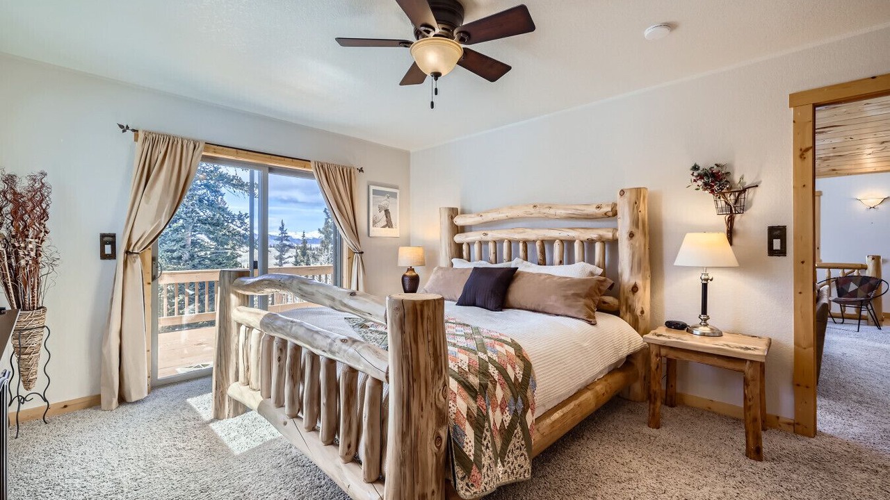 Photo of Bedroom in Indian Mountain