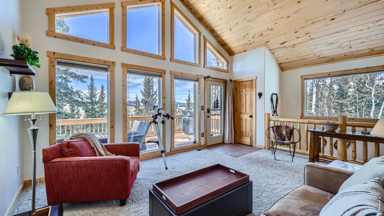 Photo of Livingroom in Indian Mountain