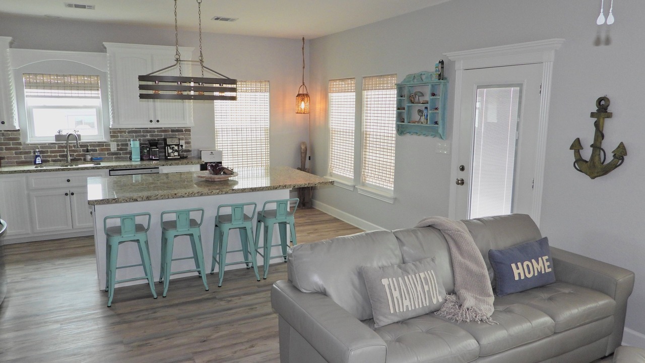 Photo of Livingroom in Surfside Beach
