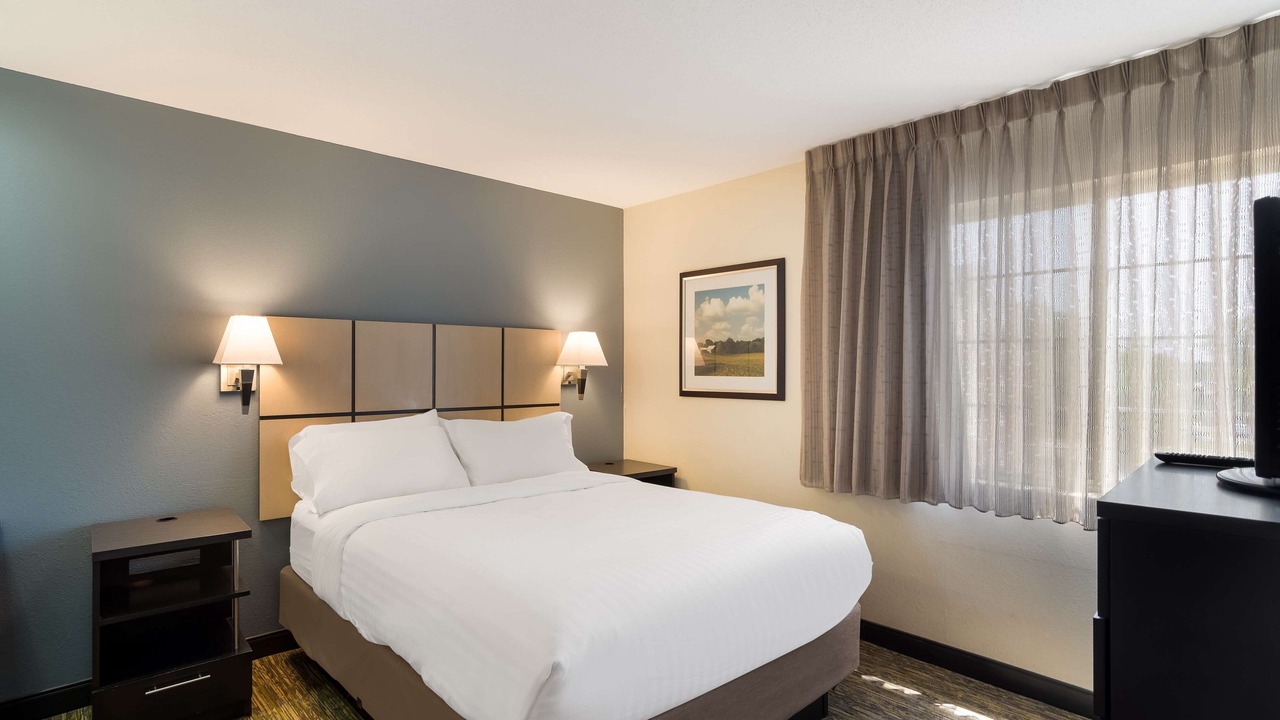Photo of Bedroom in Las Colinas