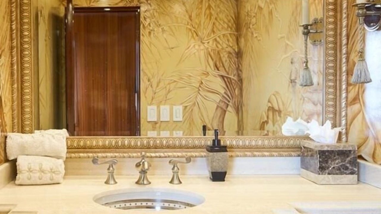 Photo of Bathroom in Central Beach