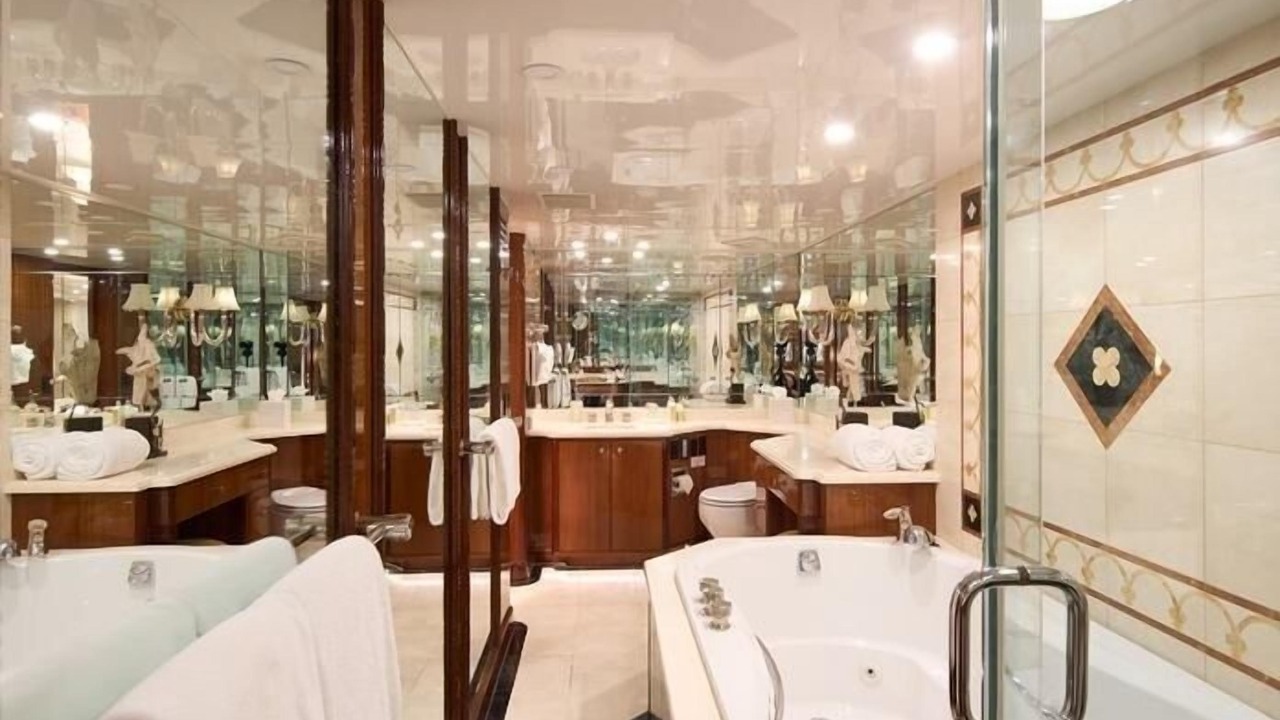 Photo of Bathroom in Central Beach