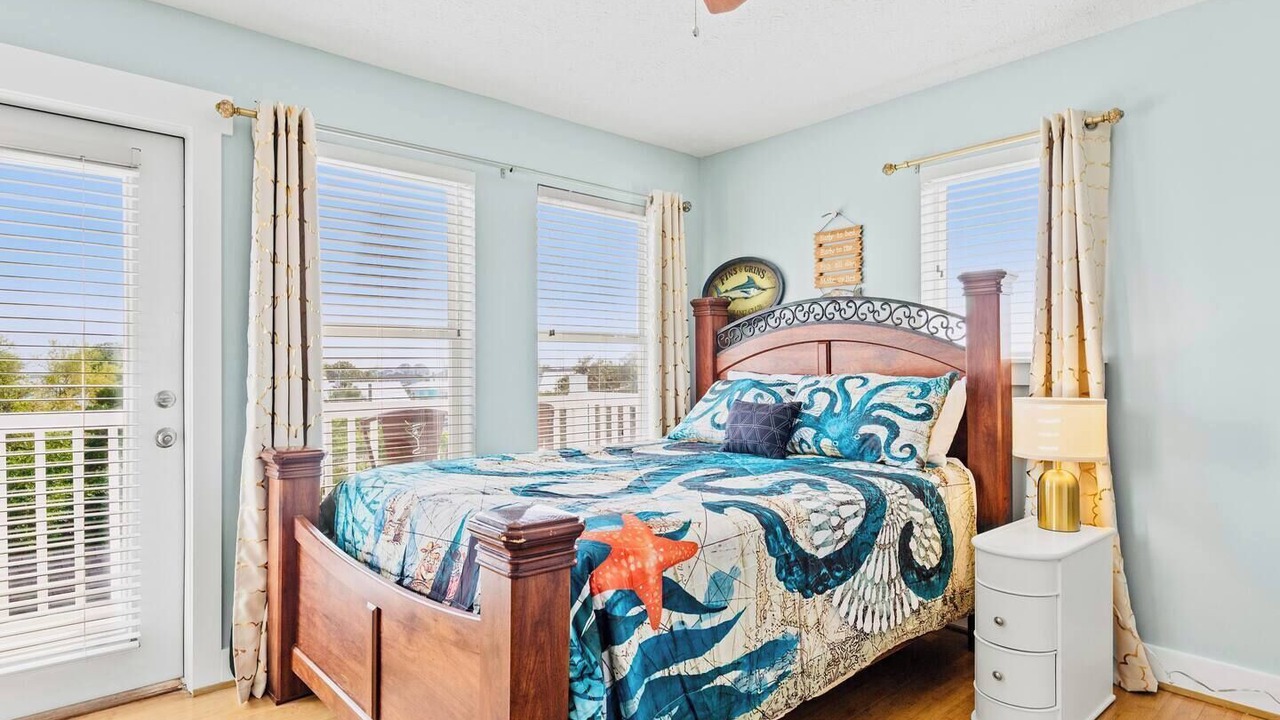 Photo of Bedroom in Laguna Beach Estates