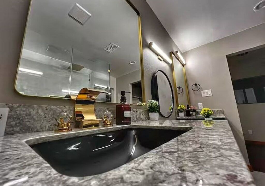 Photo of Bathroom in Hyde Park